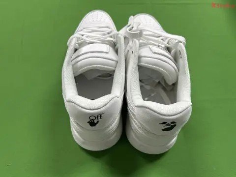 Off-White Low-Top Sneakers -4
