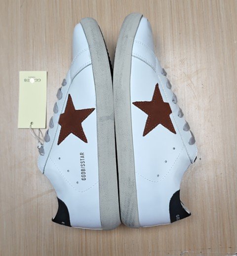 Star Low-Top Sneakers 7-1
