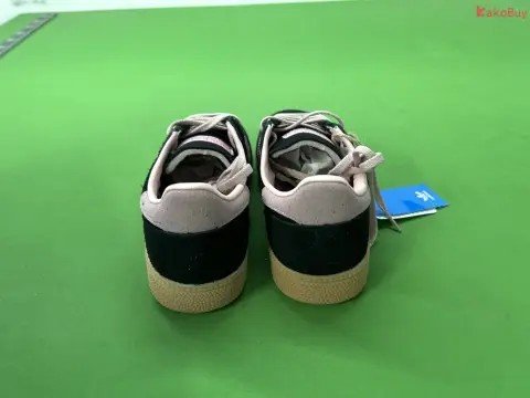 Adidas Retro Sneakers -6