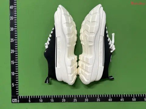 Alexander McQueen Larry PK 2.0 -6
