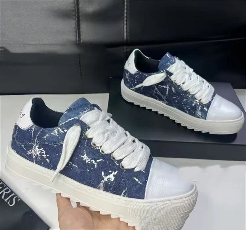 Classic Casual Sneakers -4