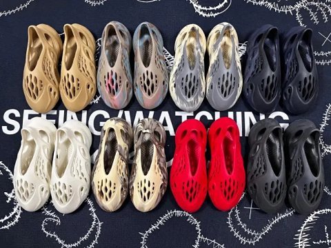 Lightweight Foam Slide Sandals