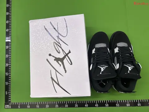 R1 Batch Retro Basketball Sneakers -5