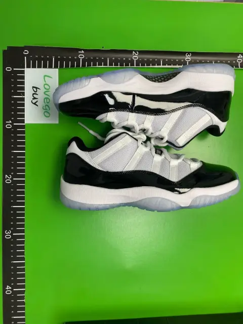 Retro 11 Low Basketball Sneakers -5