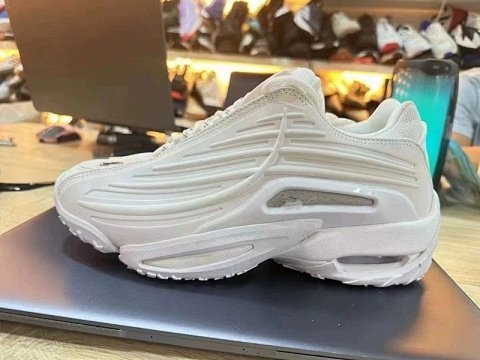 2A1-10M Casual Sneakers