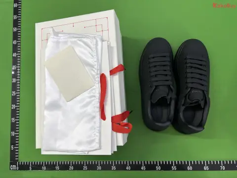 Oversized Pure White Sneakers Collection -4