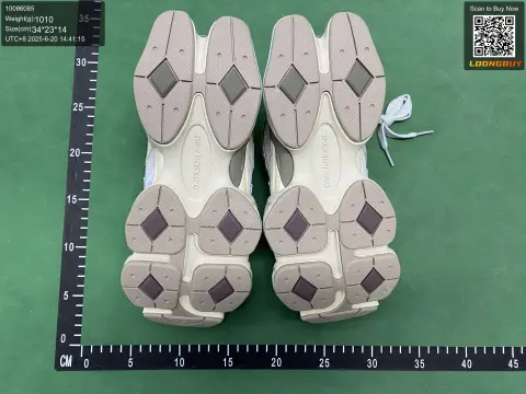 9060 Chunky Running Shoes -4