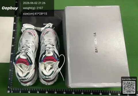 Runner 7 Distressed Chunky Sneakers -2