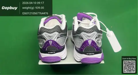Custom Extended-Size Athletic Shoes -3