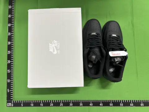 XP Classic Low-Top Sneakers -6