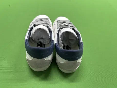 Gold Medal Retro Basketball Sneakers -3