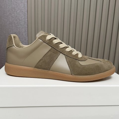 Replica Low-Top Sneakers