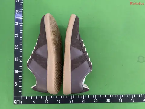 Replica Low-Top Sneakers -5