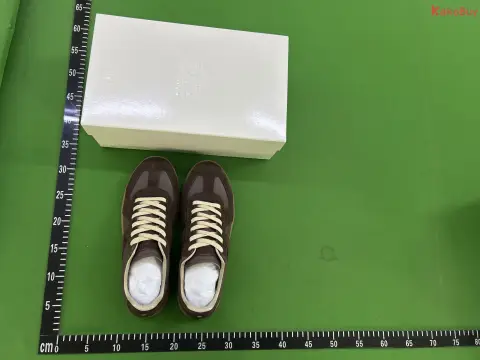 Replica Low-Top Sneakers -6