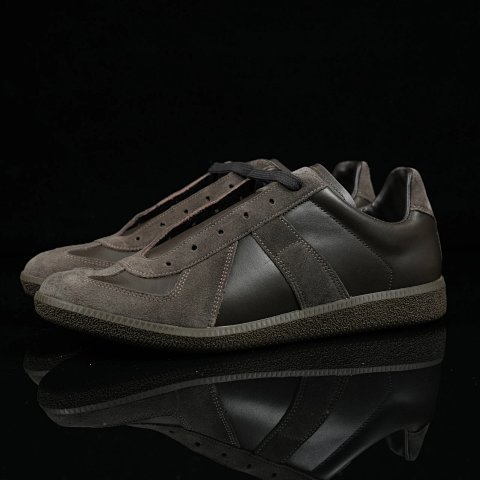 Replica Sneakers Collection