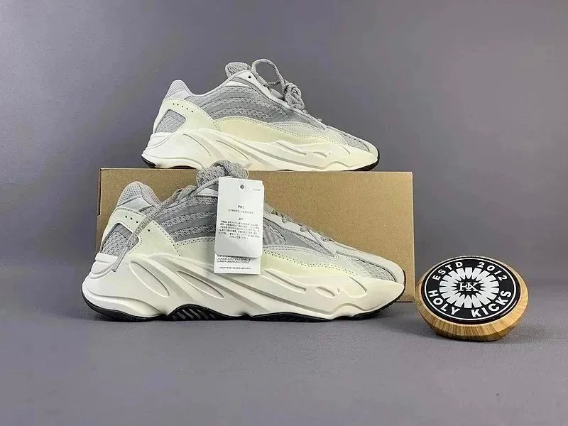 DQ1 Athletic Sneakers