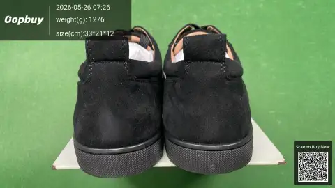 Rivet Low-Top Sneakers -3