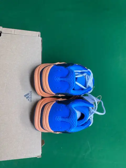 700 Boost Sneakers -5