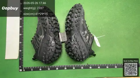 Defender Tire Sneakers Collection -3