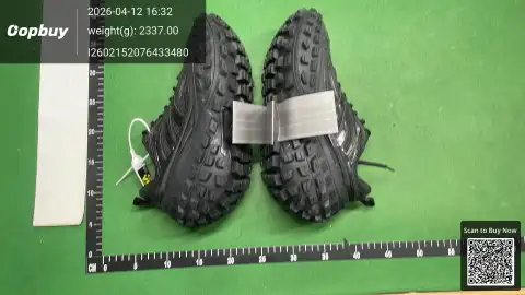 Defender Tire Sneakers Collection -6