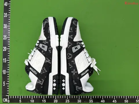 Premium Fashion Casual Sneakers -4