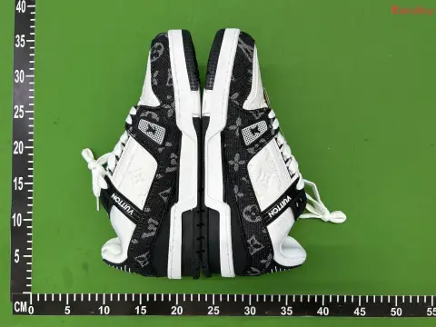Premium Fashion Casual Sneakers -3