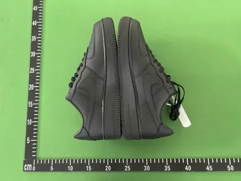 2025 Premium Skate Sneakers -3