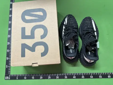 350 V2 Sneakers Collection -3