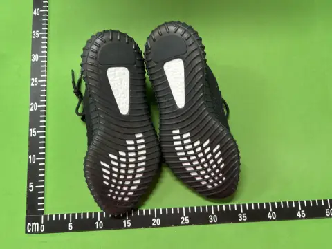 350 V2 Sneakers Collection -2