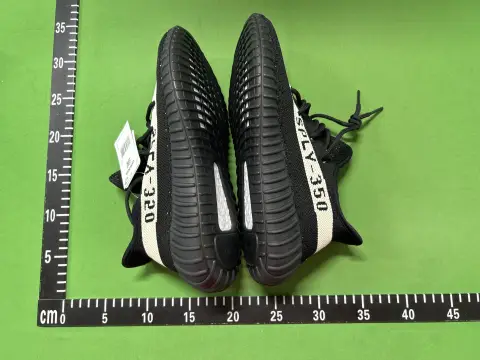 350 V2 Sneakers Collection -6