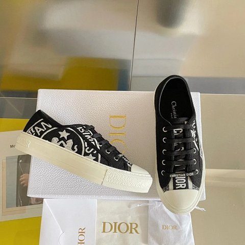 Embroidered Canvas Sneakers