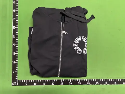 Angel Graphic Zip Hoodie -4