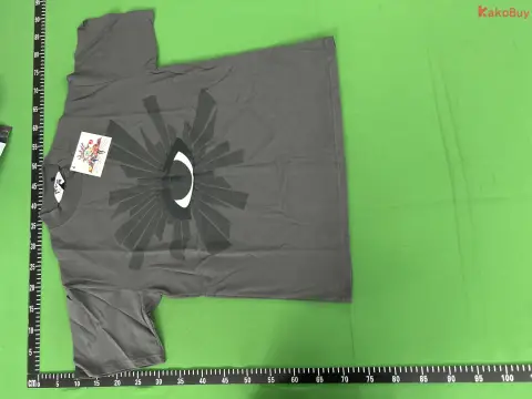 Eye Graphic T-Shirt -3