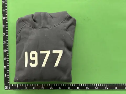 1977 Pullover Hoodie -2