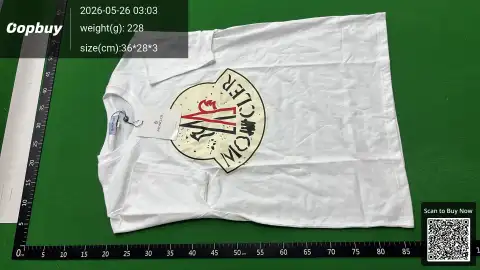Minimal Letter T-Shirt -2