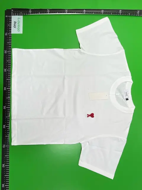 AMI Heart Graphic T-Shirt -5