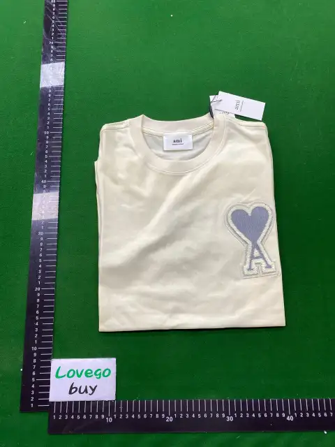 AMI Heart Logo T-Shirt -2