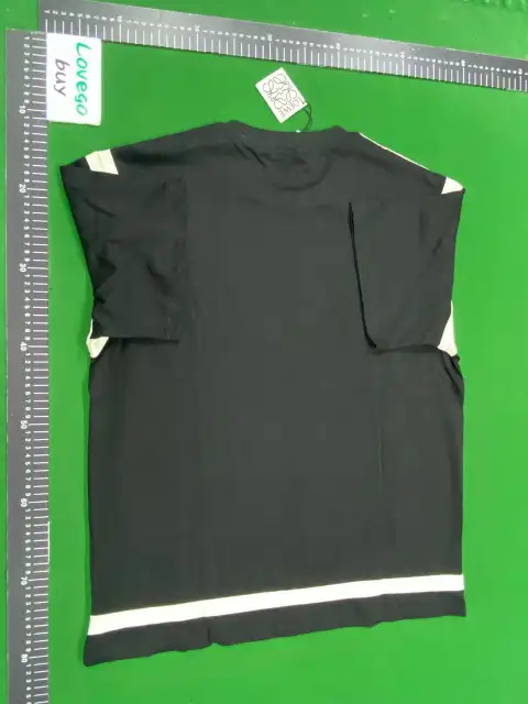 Minimal Logo Black T-Shirt -4
