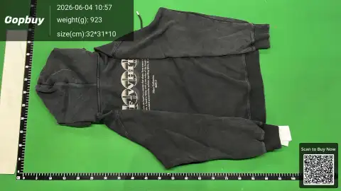 Off-White Graphic Pullover Hoodie -6
