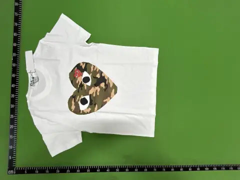 Comme des Garcons Play Heart Eyes T-Shirt -3