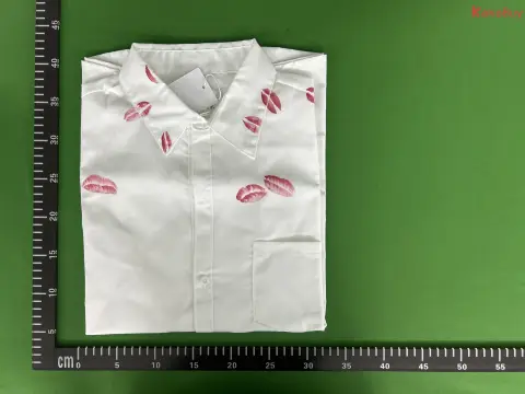 Comme des Garcons Lip Print Long Sleeve Shirt -6