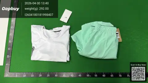 Nike Running Graphic T-Shirt and Shorts Set -2