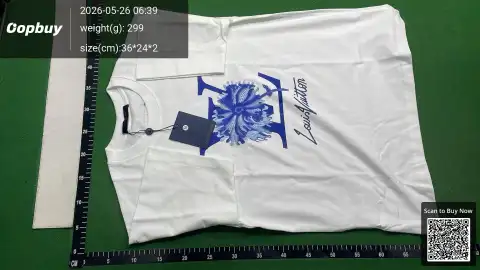 Louis Vuitton Logo White T-Shirt -6