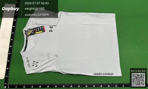 Under Armour Quick Dry T-Shirt and Shorts Set -3