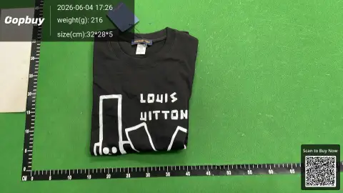 Louis Vuitton Graphic White T-Shirt -3
