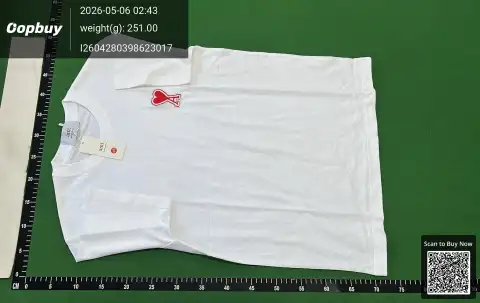 Ami Heart Logo Green T-Shirt -3