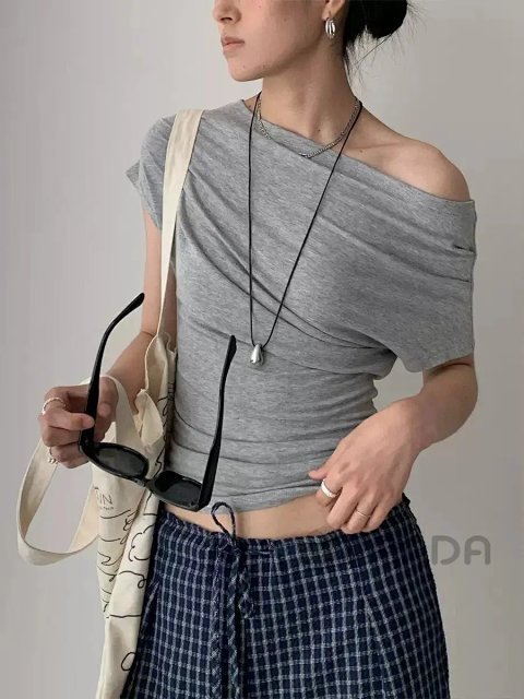 Women's Asymmetric Gray Short 