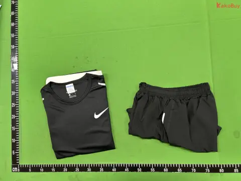 Nike Windbreaker Jacket and Pants Set -3