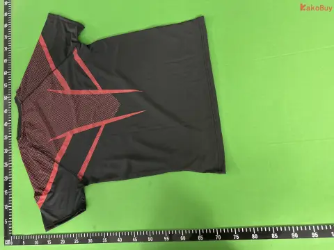 Gymshark Sleeveless Compression Training Shirt -2