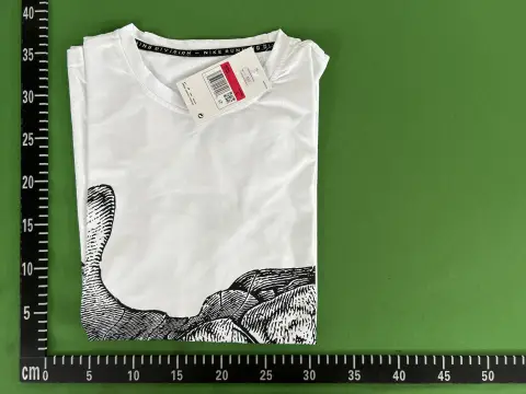 Nike Arm Graphic Black T-Shirt -3